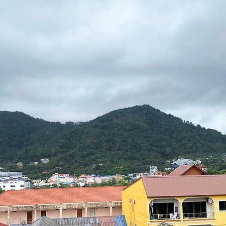 Chusri Hotel Patong Esterno foto
